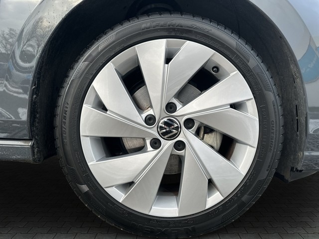 Volkswagen Golf 1.5 eTSI DSG Style Variant