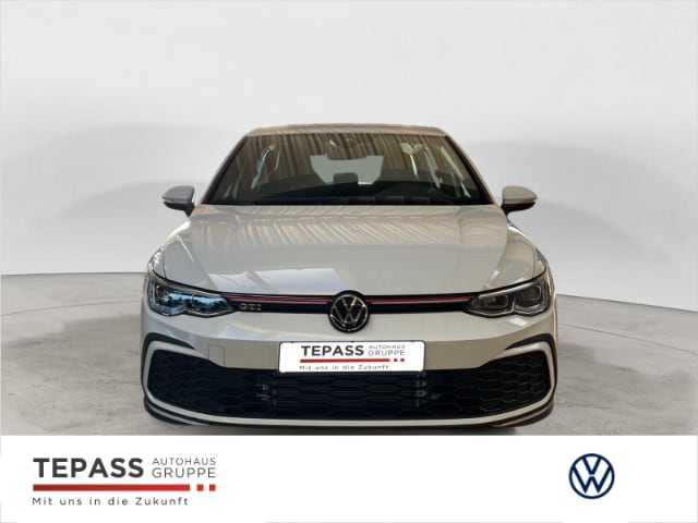 Volkswagen Golf 2.0 TSI