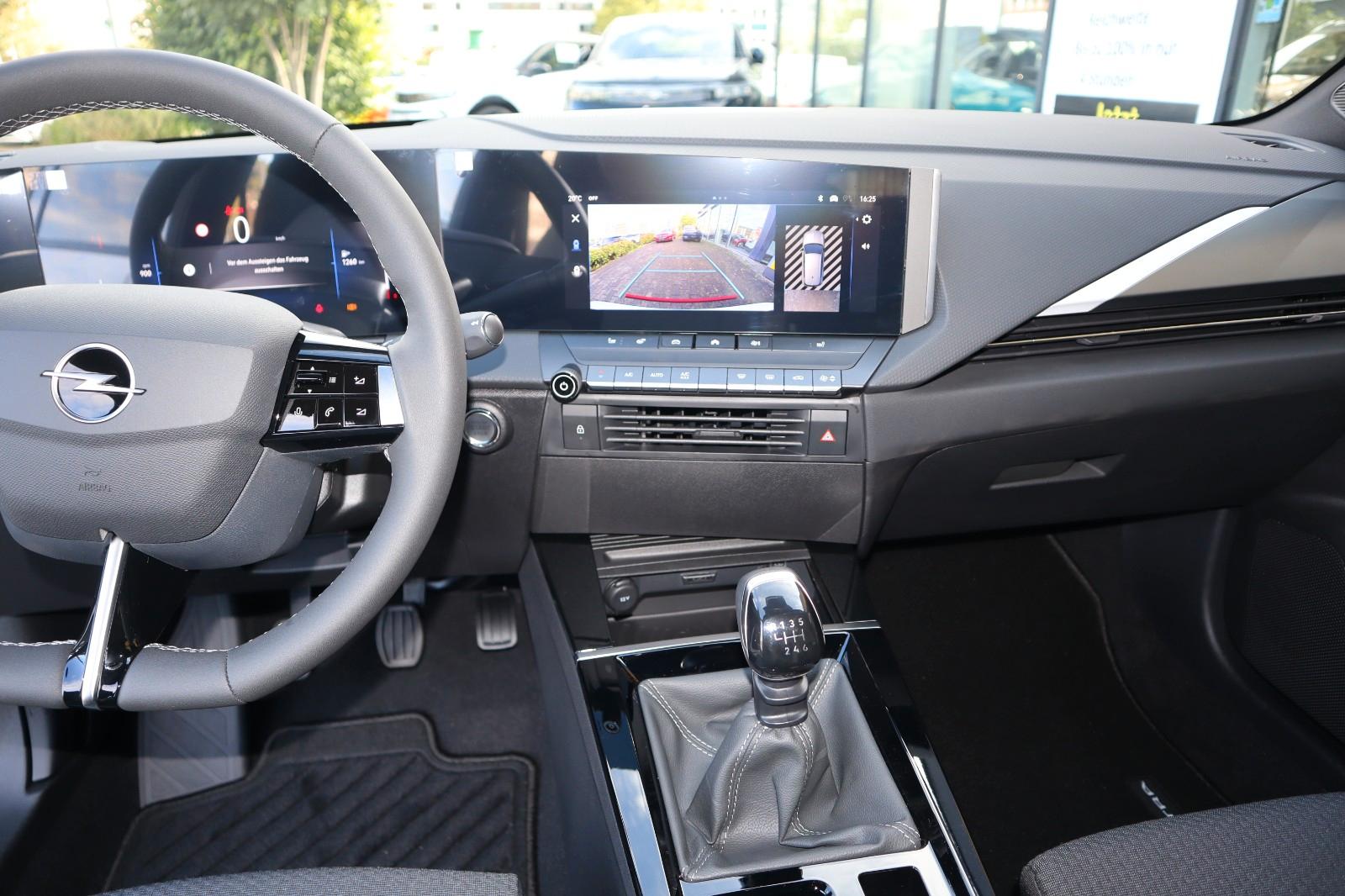 Opel Astra 1.2 Turbo Edition Sports Tourer