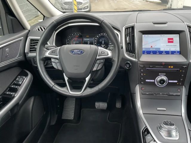 Ford S-Max Titanium