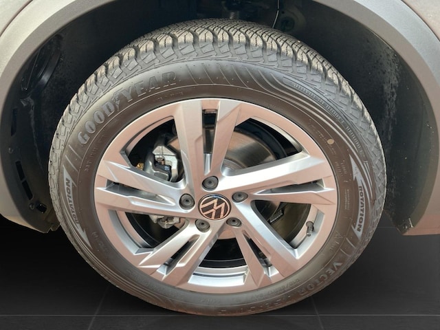 Volkswagen T-Roc 1.5 TSI DSG R-Line