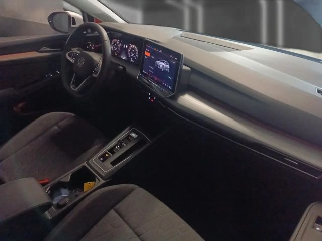 Volkswagen Golf 1.5 eTSI DSG Golf VIII Life