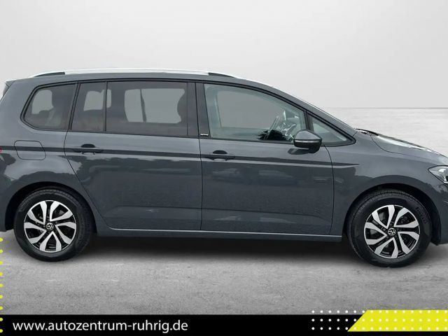 Volkswagen Touran Active 7-Sitzer