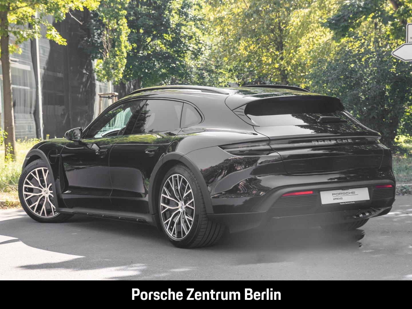 Porsche Taycan 4 Cross Turismo