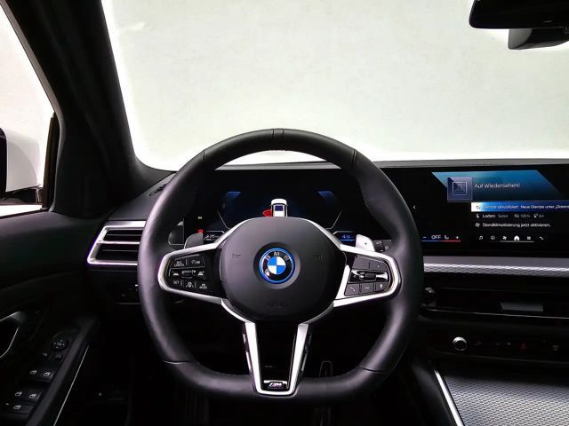 BMW 330 330e M-Sport Touring