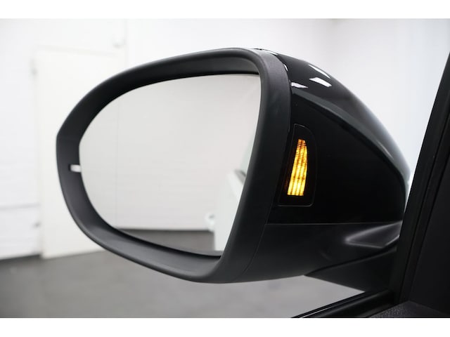 Volkswagen T-Roc 1.5 TSI Cabriolet R-Line