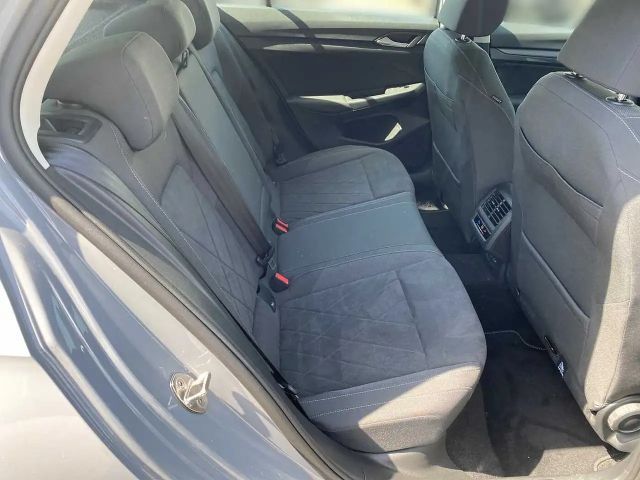 Volkswagen Golf 2.0 TDI Golf VIII Style