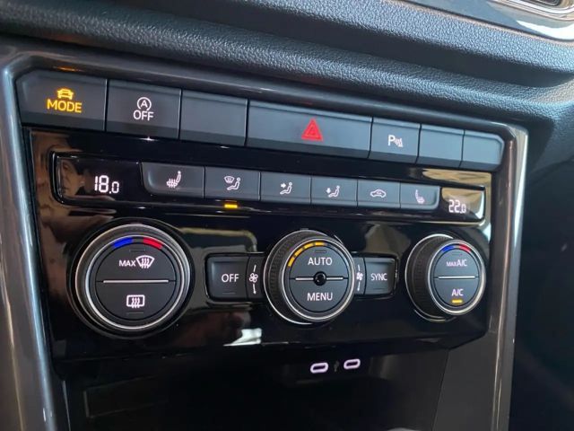 Volkswagen T-Roc 1.5 TSI DSG Sport