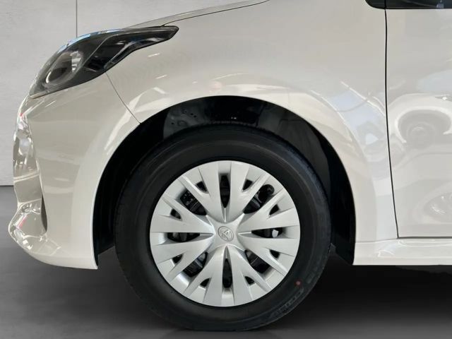 Toyota Yaris Business Hybride VVT-i