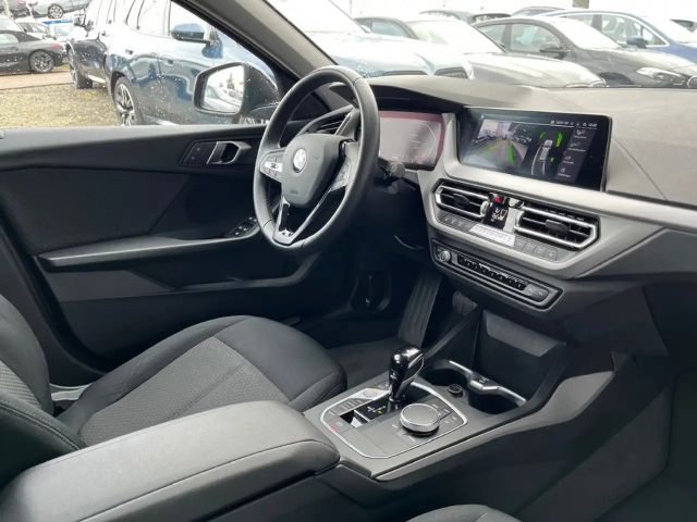 BMW 118 118i Sedan