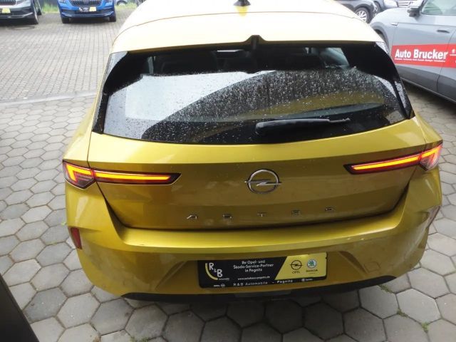 Opel Astra 1.2 Turbo Edition Turbo