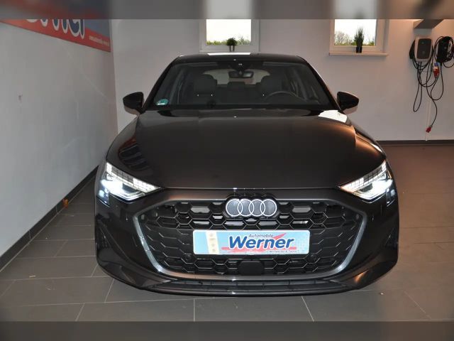 Audi A3 30 TFSI Sedan