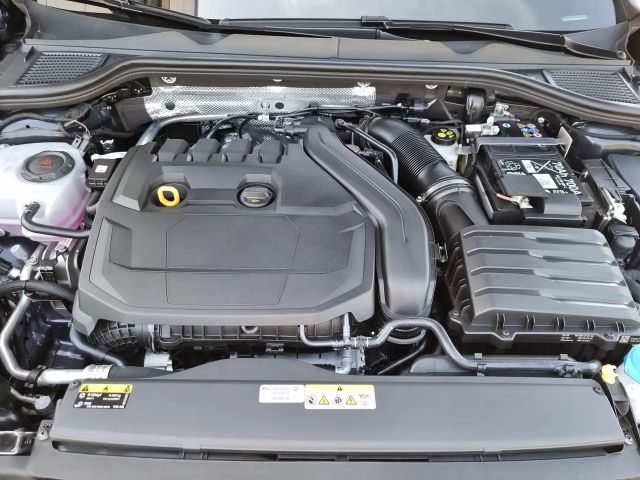 Volkswagen Golf DSG Golf VIII R-Line