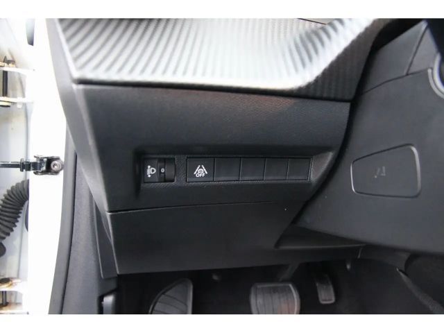 Peugeot E-208 Active Pack