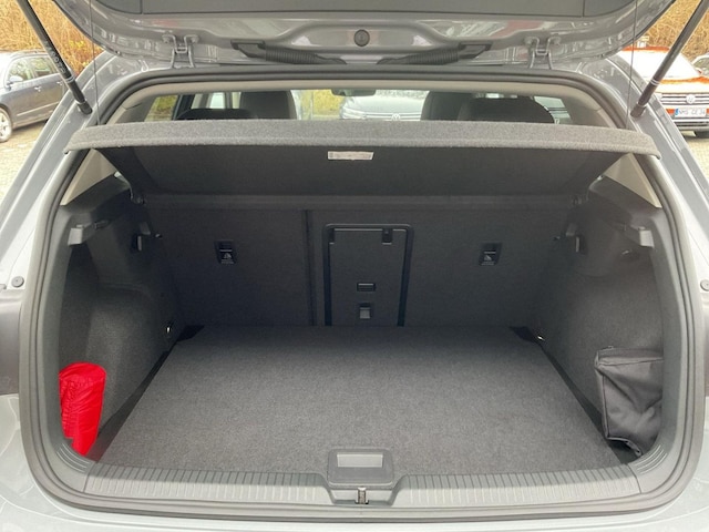 Volkswagen Golf 1.5 eTSI DSG Golf VIII