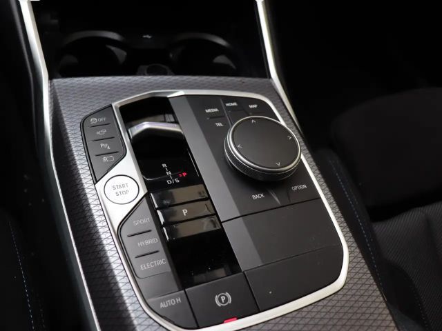 BMW 330 330e M-Sport Touring