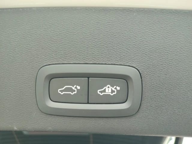 Volvo XC40 Pure Electric StHZG AHK Navi RFK Klimaaut SHZ LRH