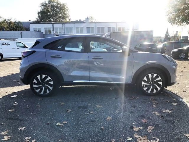 Ford Puma EcoBoost Titanium