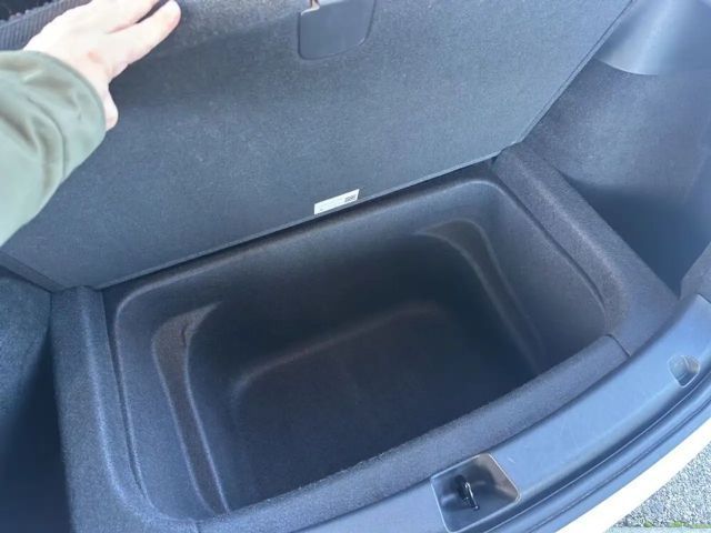 Tesla Model Y AWD Dual Motor Long Range