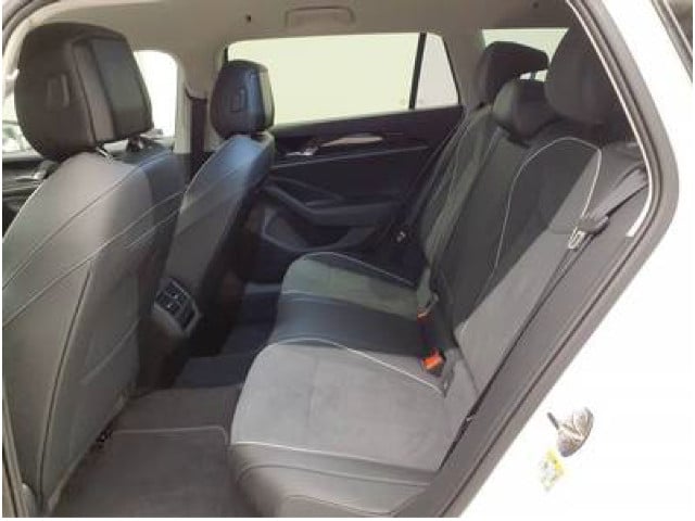 Volkswagen Passat 1.5 eTSI Business DSG