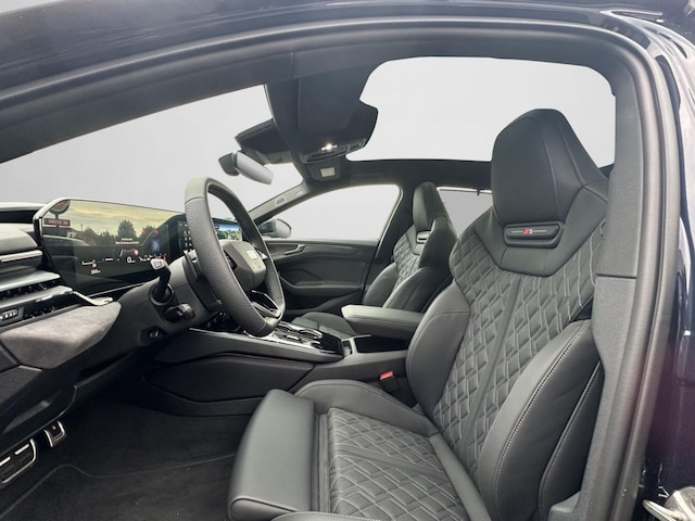 Audi A6 Avant Quattro S-Tronic