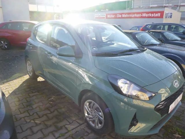 Hyundai i10 1.0