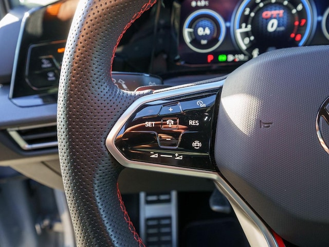 Volkswagen Golf 2.0 TSI DSG GTI