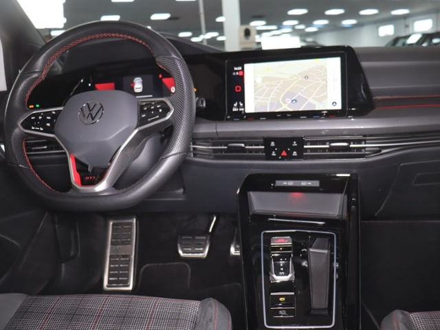 Volkswagen Golf 2.0 TSI DSG IQ.Drive