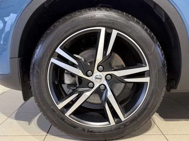 Volvo XC40 Dark Plus