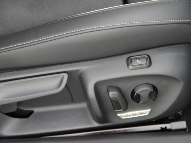 Volkswagen Passat 1.5 eTSI Business DSG Variant