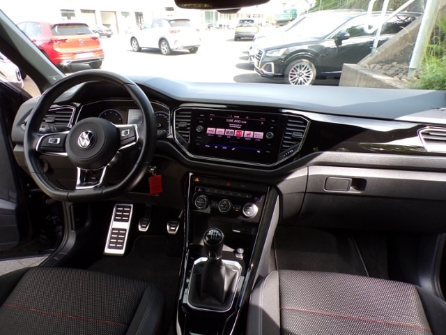 Volkswagen T-Roc 1.5 TSI / BLACK STYLE+BEATS AUDIO