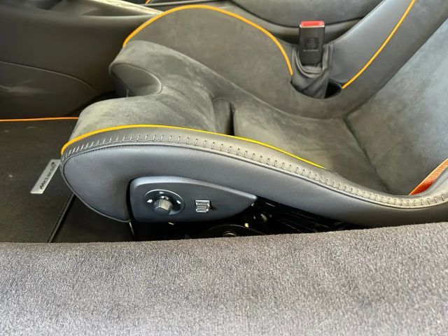 McLaren Artura Performance Black Paket Lift Sport Auspuff Clubsp.