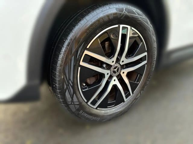 Mercedes-Benz GLA 200 Progressive