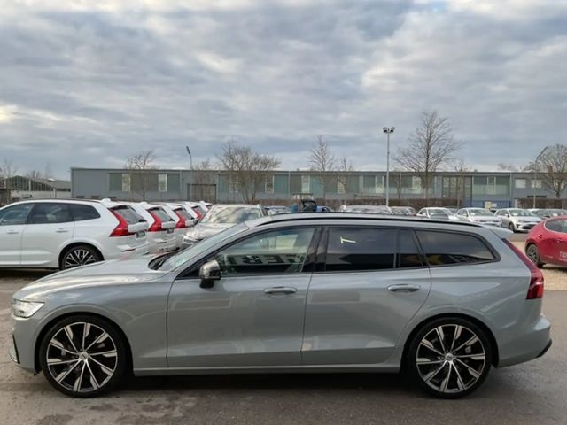 Volvo V60 Dark Ultimate