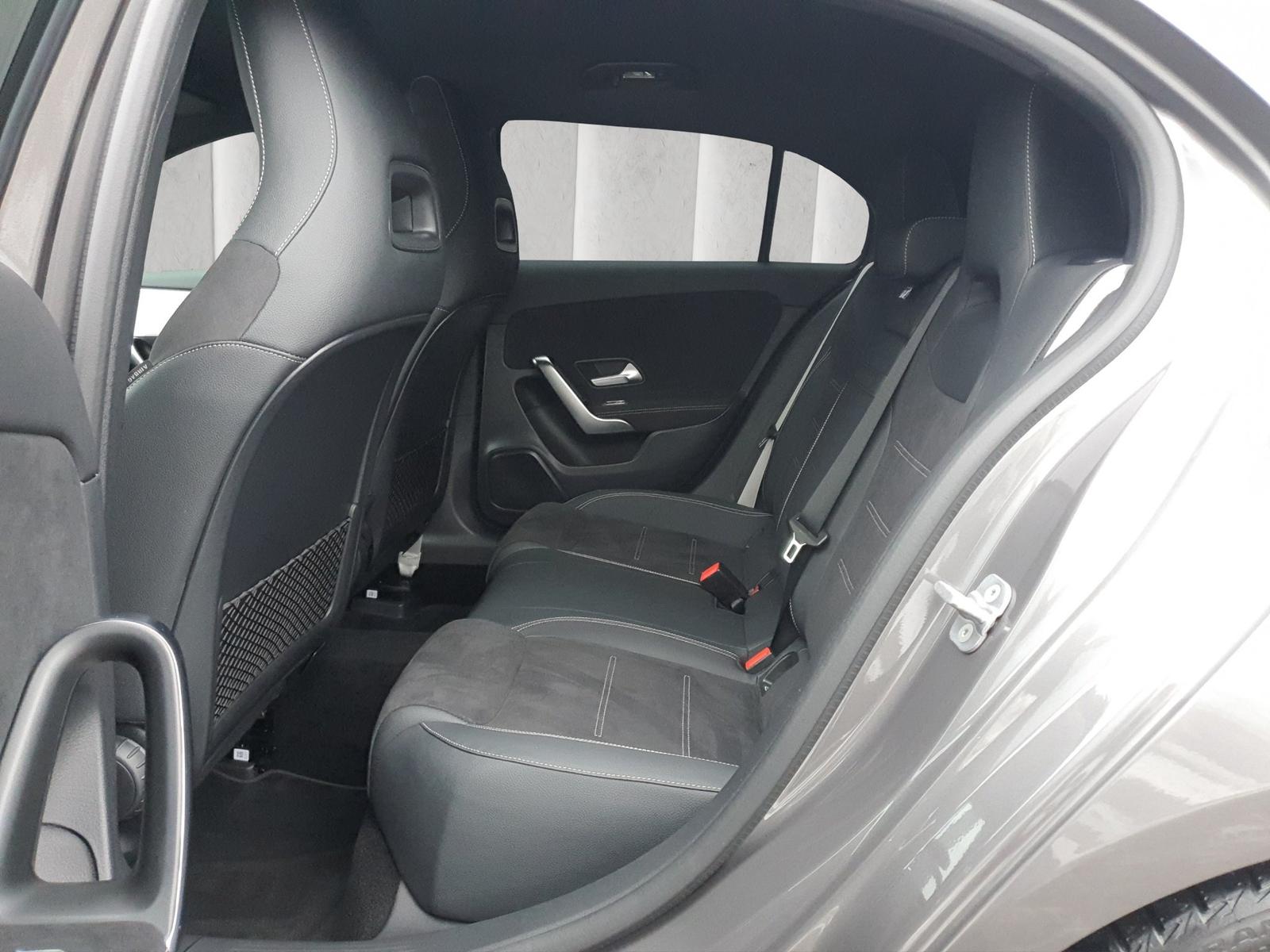 Mercedes-Benz A 200 AMG Line