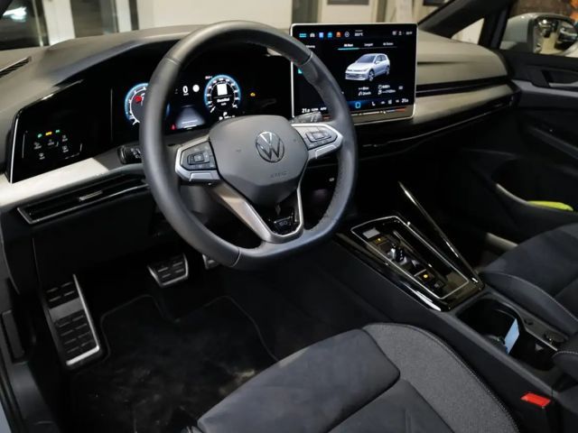 Volkswagen Golf 1.5 eTSI DSG Golf VIII