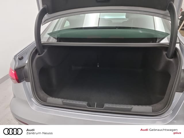 Audi A3 30 TDI Sedan