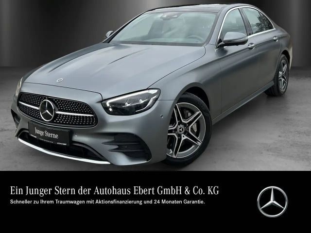 Mercedes-Benz E 300 AMG Line Sedan