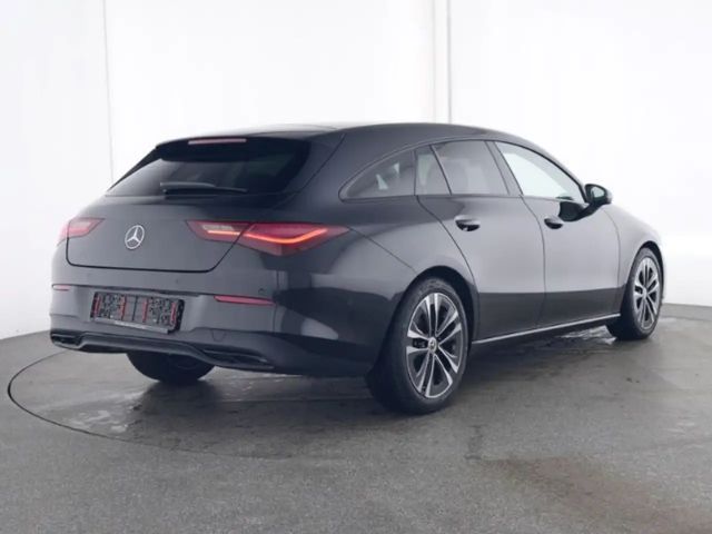 Mercedes-Benz CLA 180 Progressive