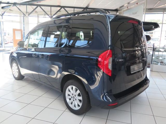 Mercedes-Benz T 180 T 180 Edition LED Kamera Navi Ambienteb. Totwinkel