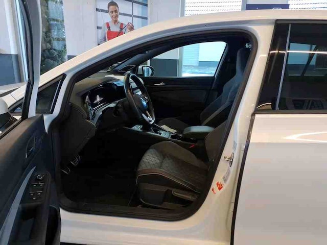 Volkswagen Golf 1.5 TSI Golf VIII R-Line