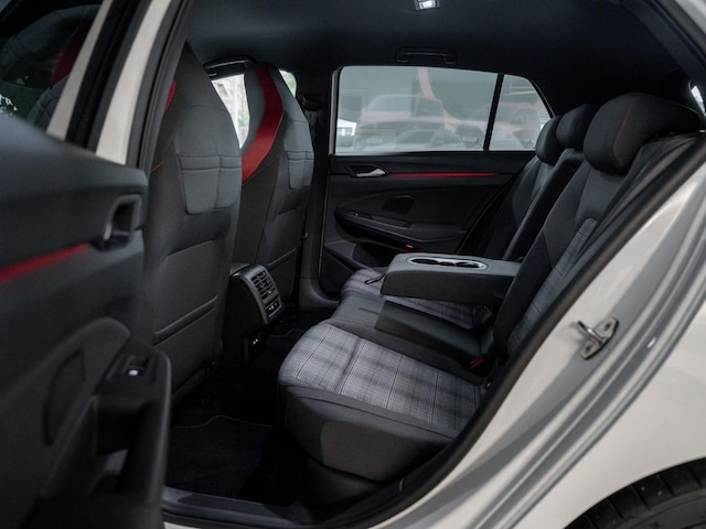 Volkswagen Golf 2.0 TSI Golf VIII