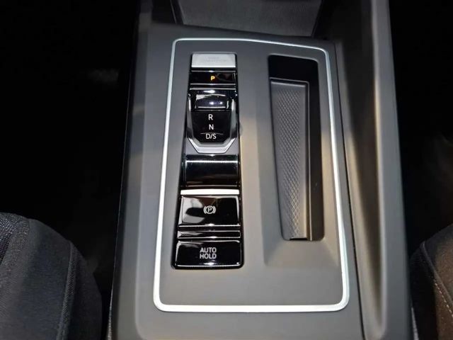 Volkswagen Golf 1.5 eTSI DSG Life