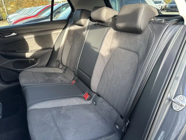 Volkswagen Golf Style eHybrid