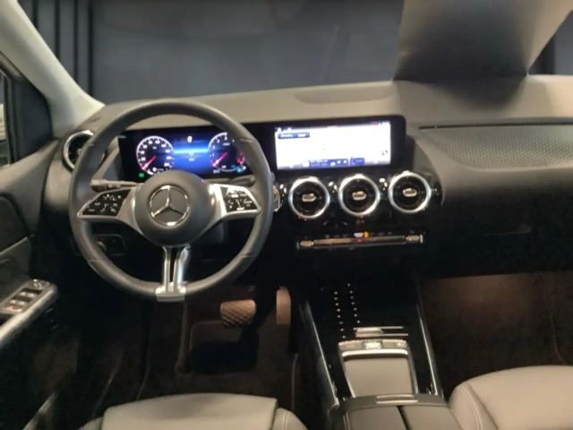 Mercedes-Benz B 200 Progressive