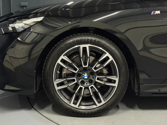 BMW 520 520d M-Sport Touring