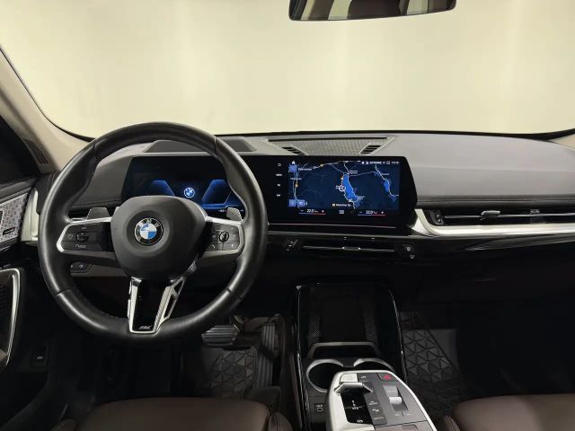 BMW X1 xDrive23i xLine AHK ACC 360° HUD HK eSitze