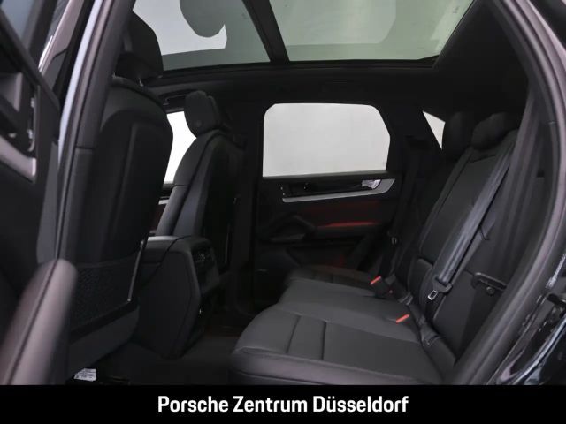Porsche Cayenne Panoramadach  Bose LED-Matrix