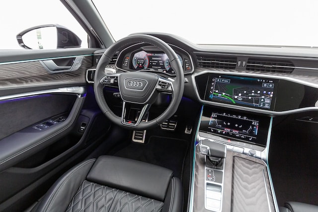 Audi A6 55 TFSI Quattro S-Line S-Tronic Sedan