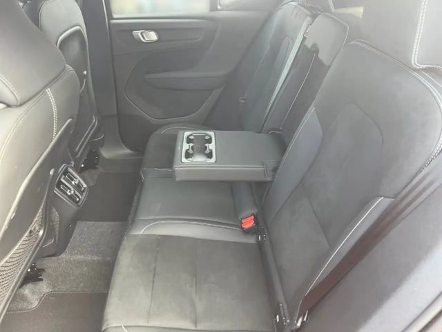 Volvo XC40 Dark Plus